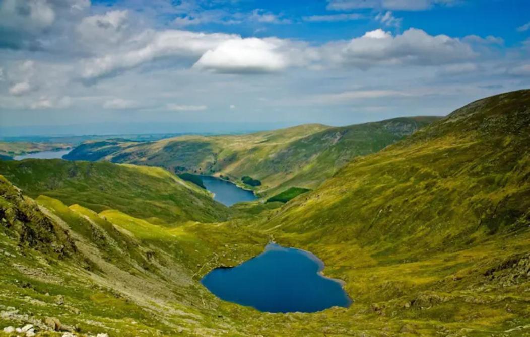 4 Bed Luxury Lodge With Hot Tub Near Lake District Warton  外观 照片